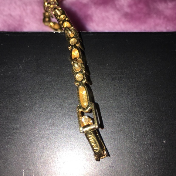 Avon bracelet - Picture 2 of 2